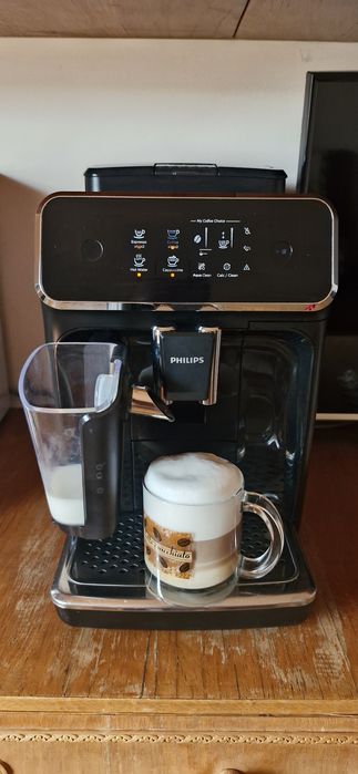 Espressor cafea automat Philips Saeco LatteGo