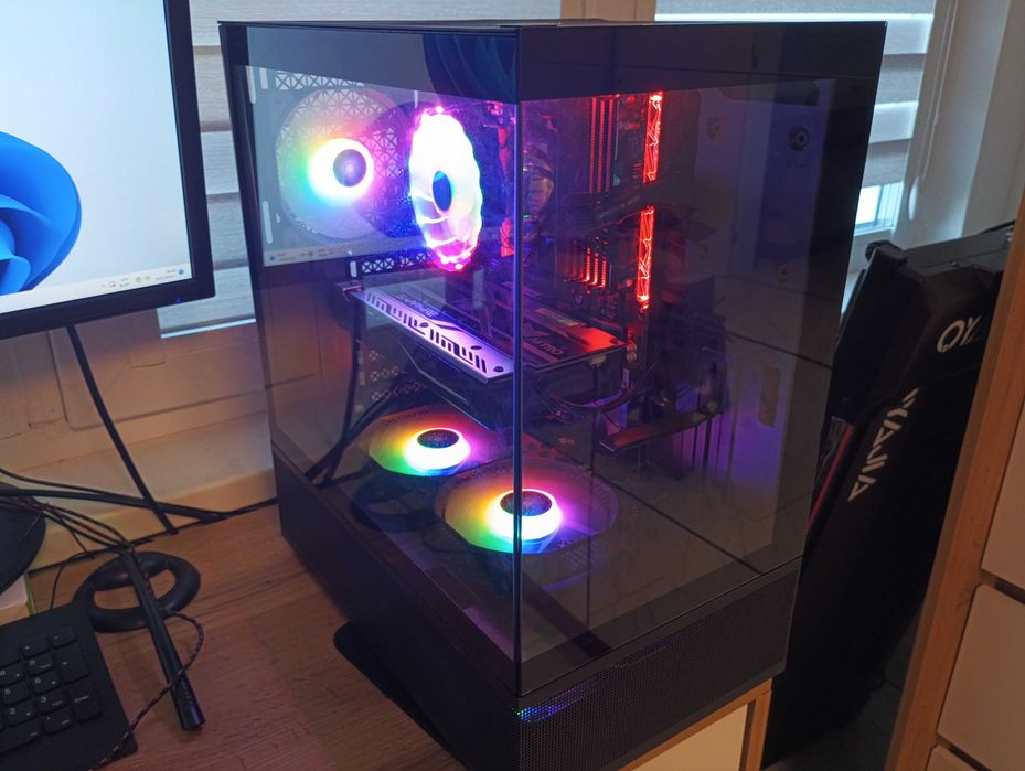 Геймърски компютър Ryzen 7