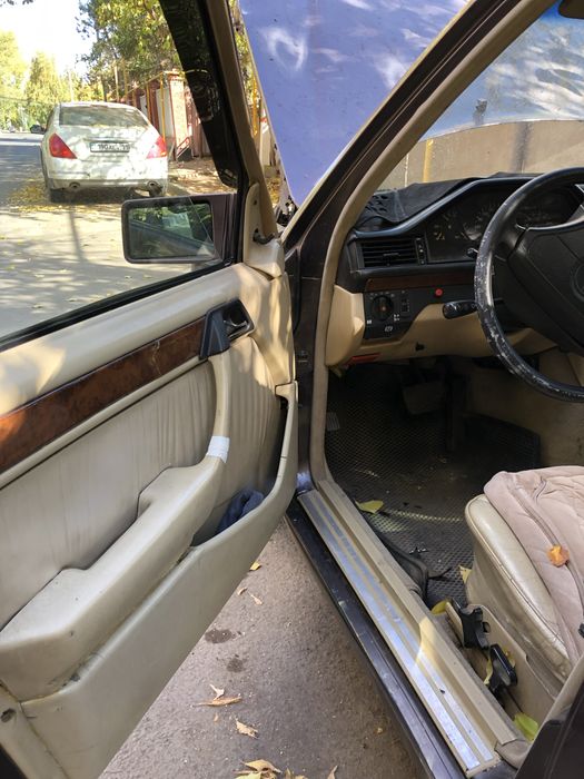МЕРСЕДЕС w124 на разбор е300 полный привод