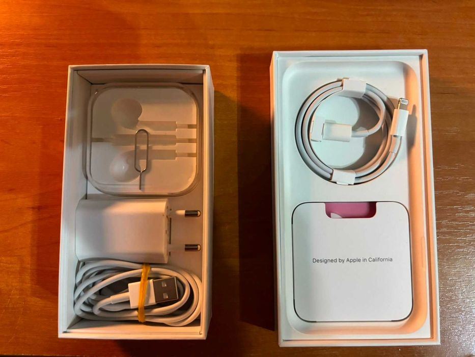 Продам два iPhone одним лотом
