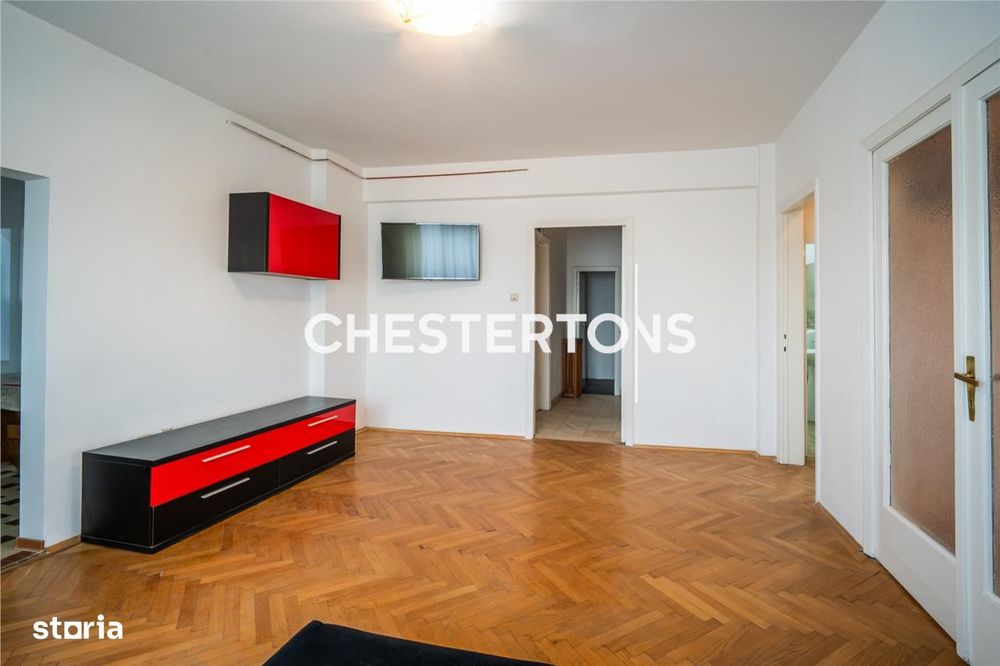 Penthouse deasupra orasului - apartament de vanzare cu terasa, semineu