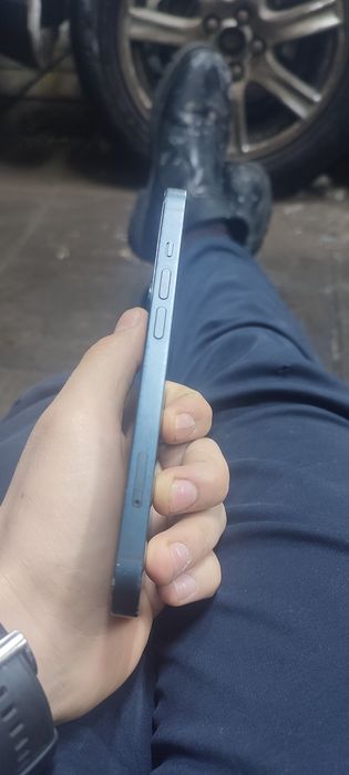 Продам айфон 14.