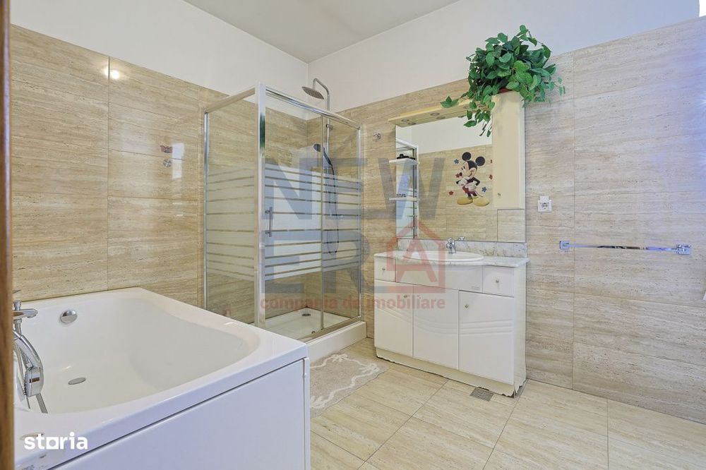 De vanzare apartament tip DUPLEX strada Polona imobil nou-garaj-boxa