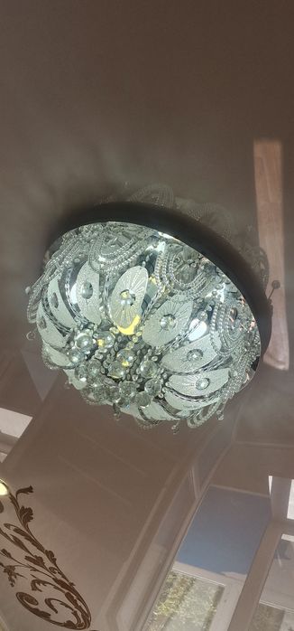 Продам люстру, срочно. Торг