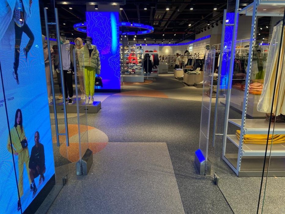 "Кварцови каменни килими" - доставка и монтаж от завода производител!