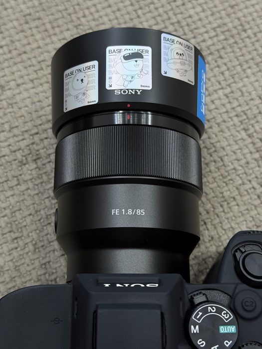 Объектив Sony FE 85mm f/1.8