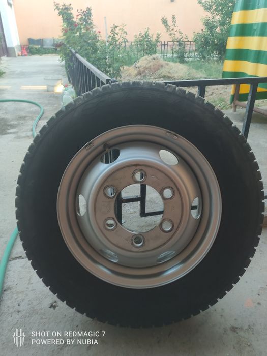 Продам новые шины и диски на газель