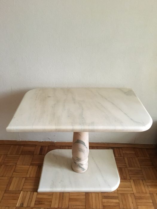 Masa marmura , marmura de Ruschita