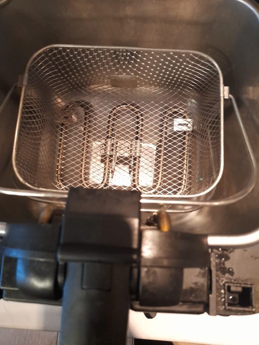 Friteuza electrica