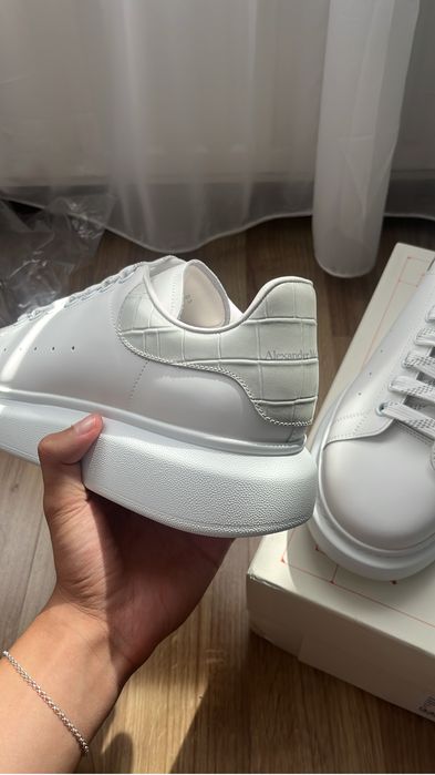 Alexander Mcqueen