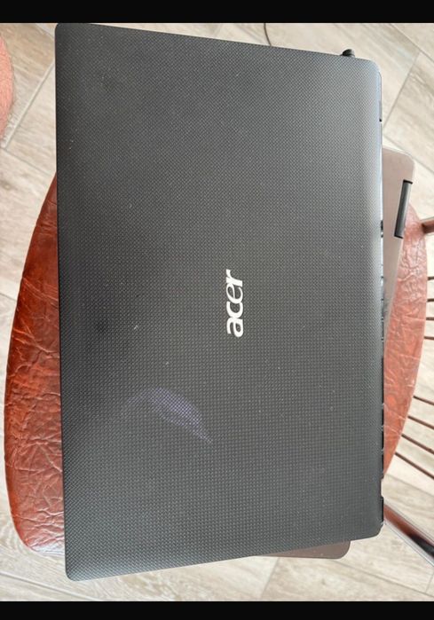 Vând laptop Acer