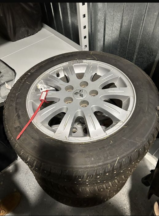 Продам резину с дисками