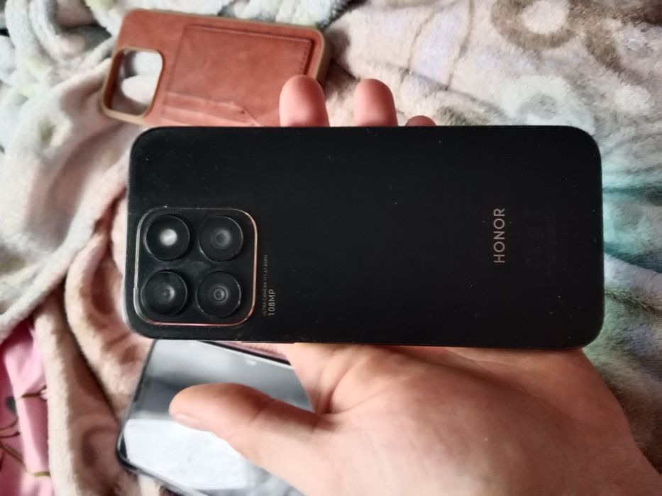 Продам Хонор х8b в отличном состоянии