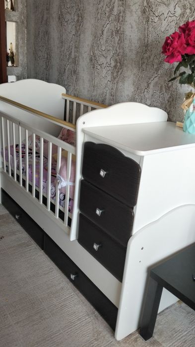 Продам кроватку детскую