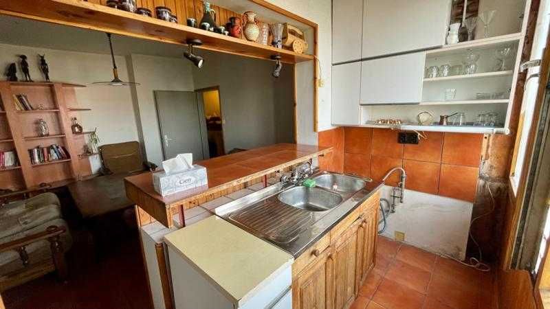 Продава се Двустаен апартамент в София, Павлово - 65 кв.м за 1616 €/кв.м - Снимка #2