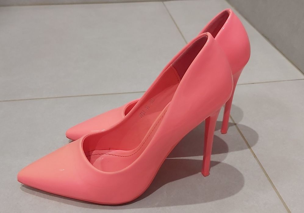 Дамски летни обувки