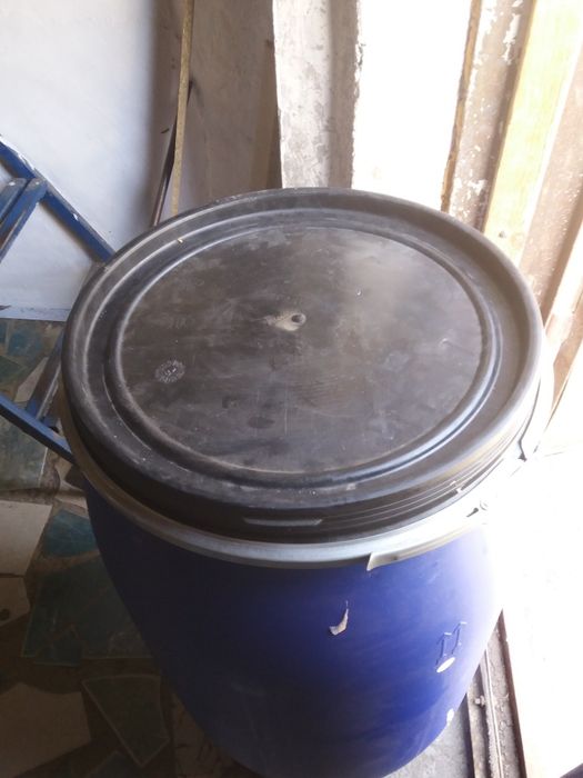Продам пластиковые бочки