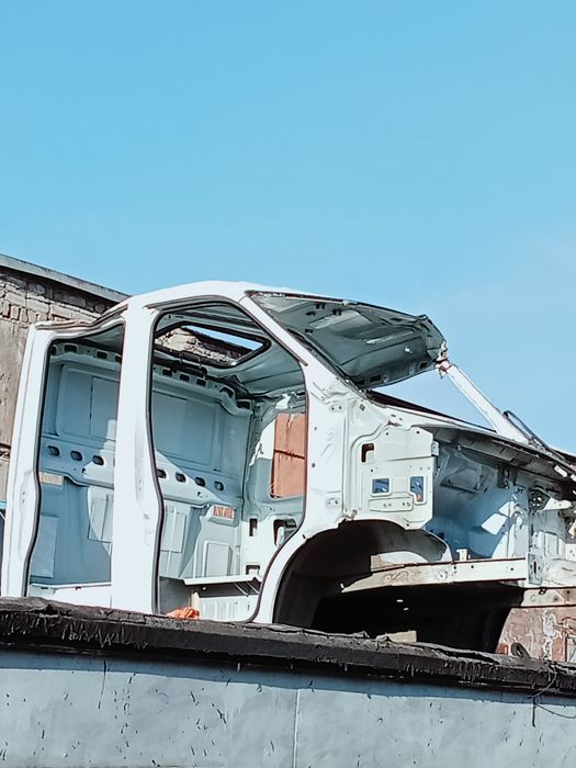 Продам кабину газель