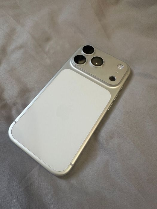 IPhone 17 Pro 256 gb silver