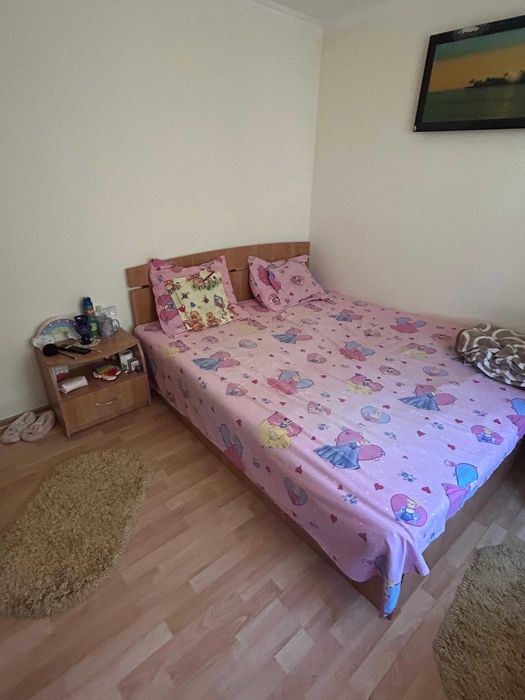 Închiriez apartament 3 camere zona Micro 6