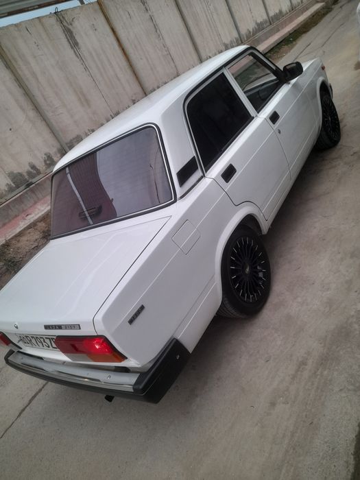 Vaz 2107 sotoladi