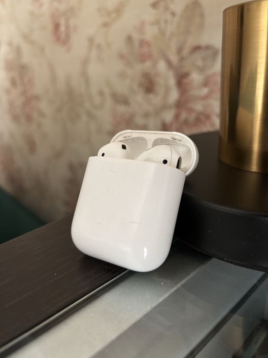 Продам Air Pods 1 Оригинал