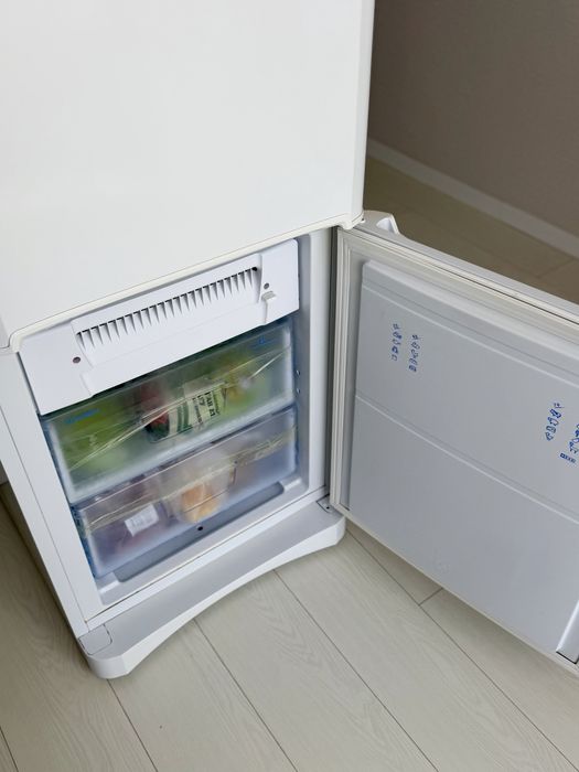 Холодильник Indesit B18FNF.025 No Frost