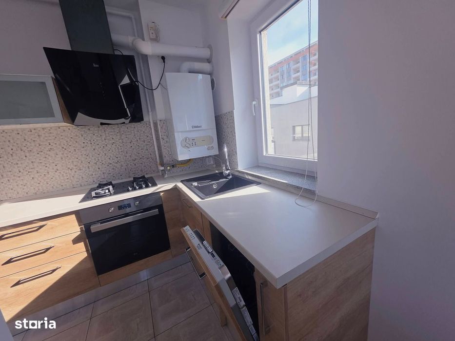 Vand apartament 2 camere open space Tractorul cu parcare
