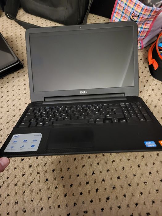 Laptop Dell Inspiron 3521 pentru piese
