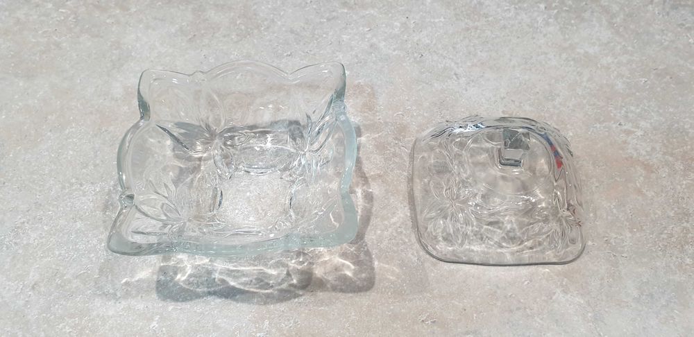 Продам сахарницу