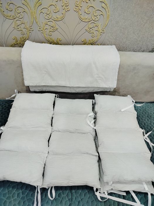 Продам простыни для детской кроватки