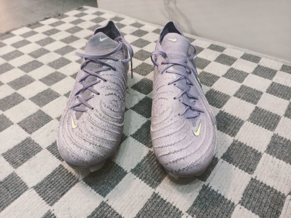 Продам бутсы 38 размер новые