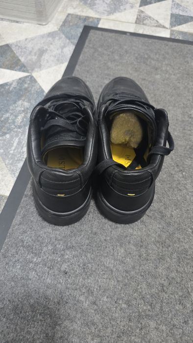 Продам мужскую обувь