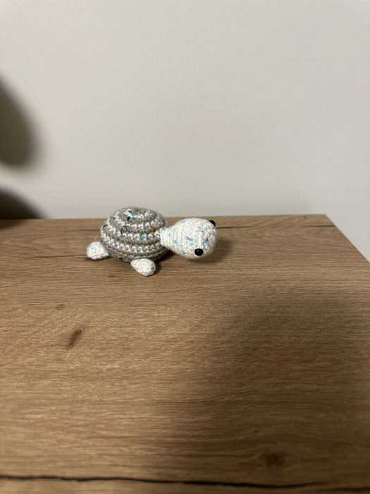 Уникални ръчно плетени плюшени играчки