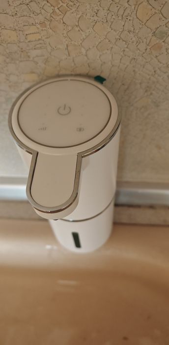 Сензорен диспенсър за течен сапун с USB зареждане и 4 режима на работа