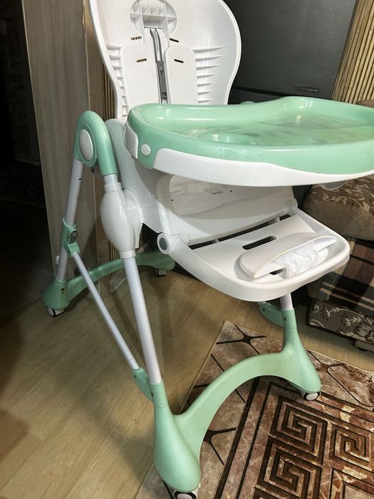 Продам стульчик для кормления