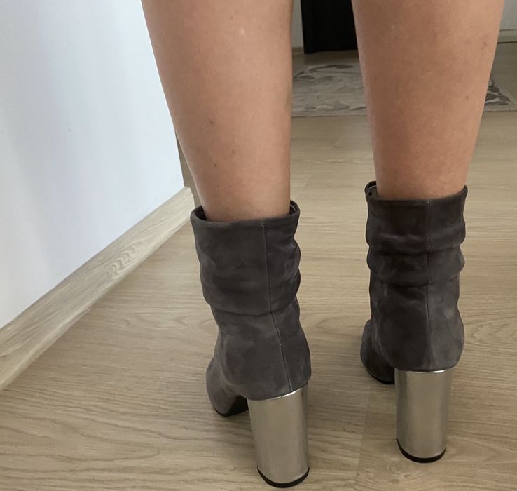 Botine din piele