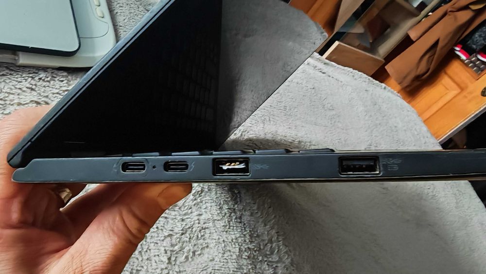 ThinkPad X1 Yoga 2nd 14.1" I7 gen 7 complet nu porneste