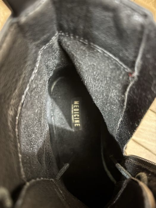 Дамски боти Medicine