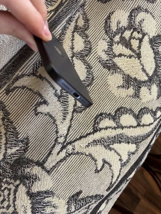 iphone 15 с проблеми 128gb 85% батерия