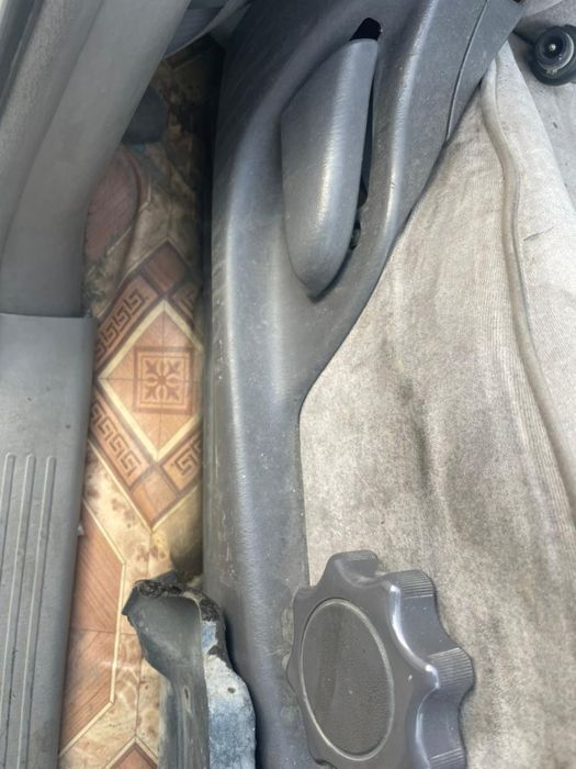 Estima сидения