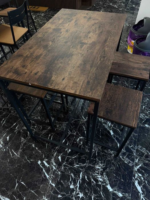 Mobilier Masă + 4 scaune