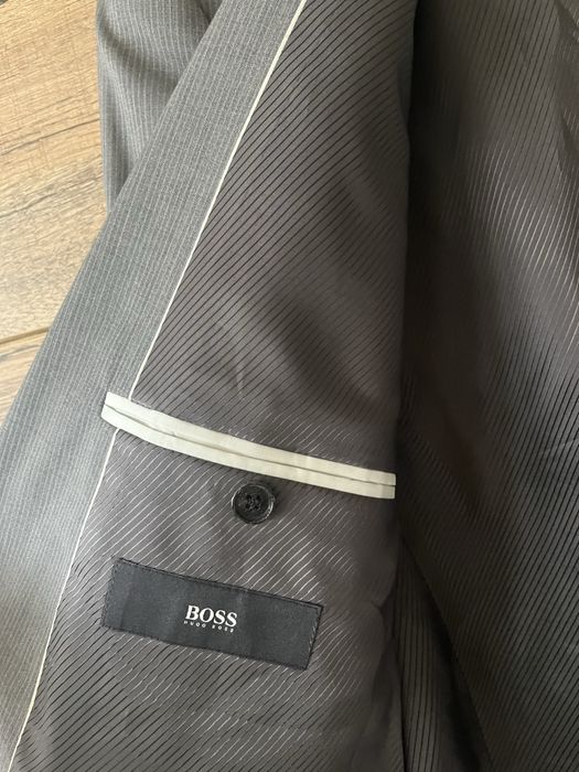 Hugo Boss : сако с размер Л / Оригинал