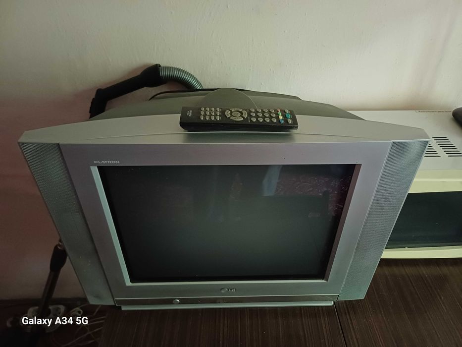 Продам телевизор