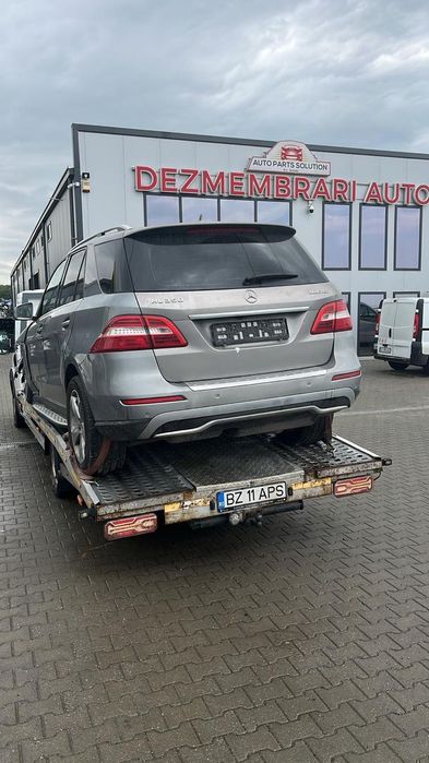 Dezmembram Mercedes Benz ML 3.0 diesel din 2014