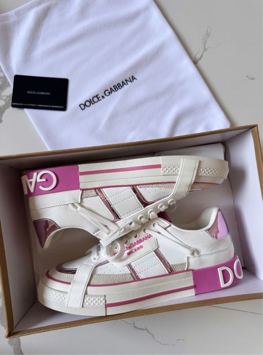 Продам кеды женские