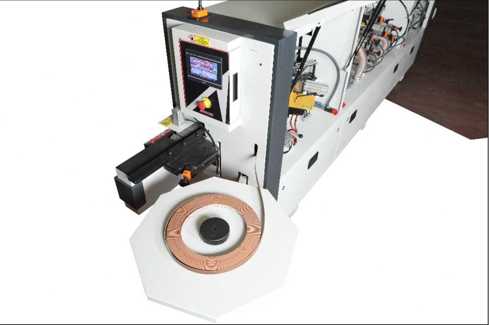 Masina Cantuit cu Prefrezare Rotunjire Canelare si Exhasutor Integrat