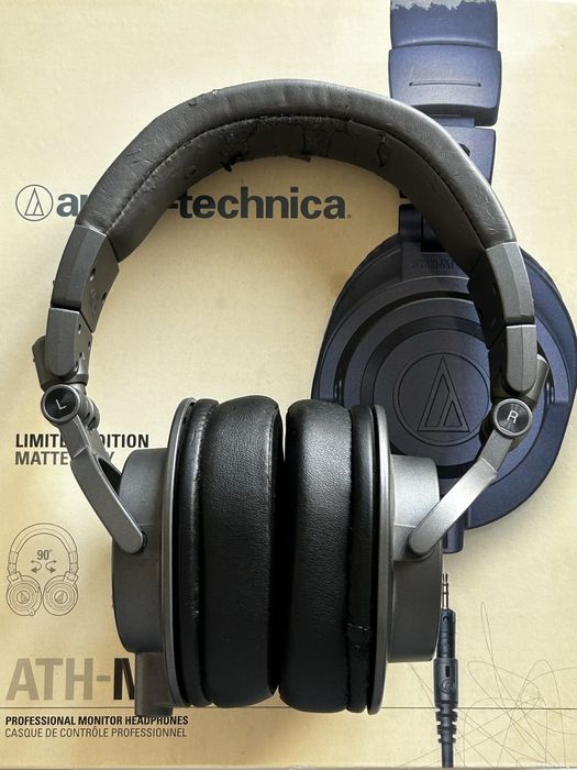 Audio-Technica ATH-M50x Limited Edition (Matte Gray)