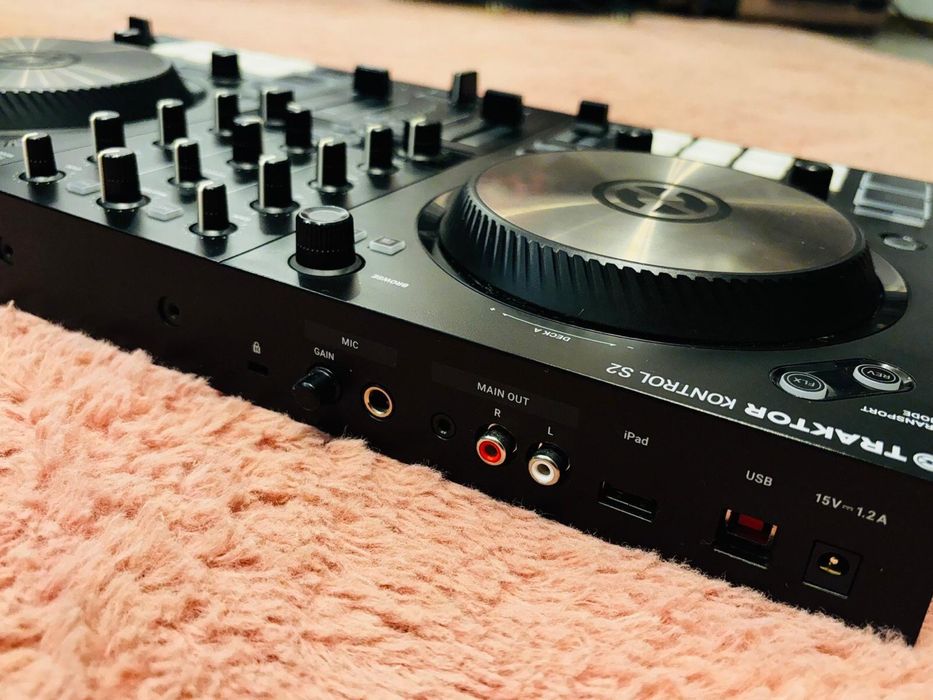 Traktor S2 Mk3 cu licenta