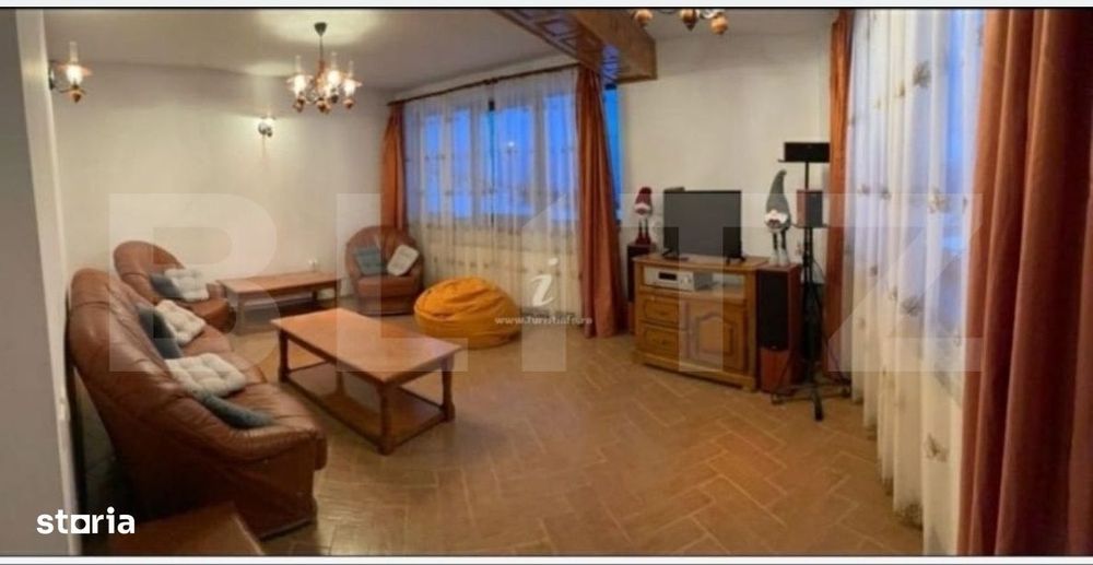 Cabana cu 5 dormitoare, 250 mpu, 700 teren la Ranca